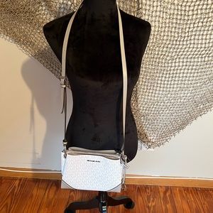 Michael Kors Nicole Large Crossbody